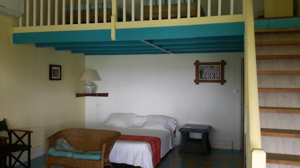 Habitation Pineau Deshaies Exterior foto