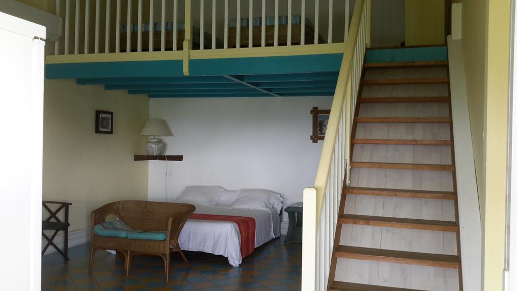 Habitation Pineau Deshaies Exterior foto